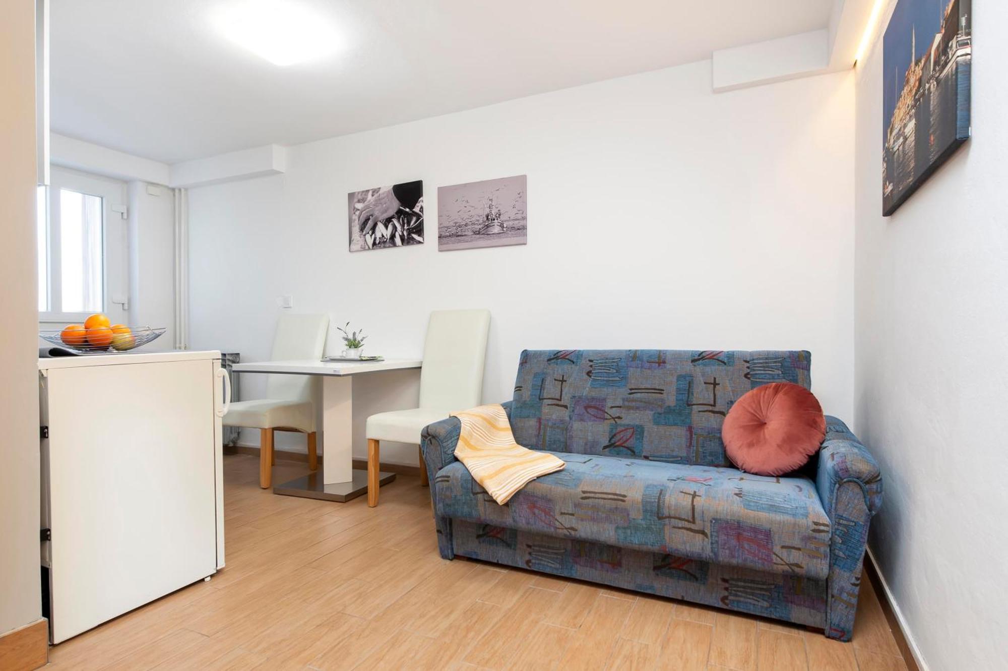 Apartments And Room Silvana Rovinj Eksteriør billede